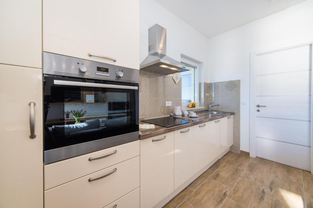 Apartment Maris Makarska Exterior photo